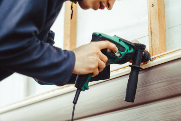 Affordable siding repair and maintenance services in Mission Hills, CA